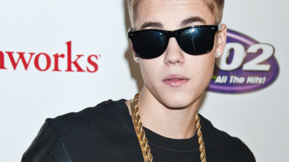 Justin Bieber réagit à la mort d'un photographe, Miley Cyrus prend sa défense