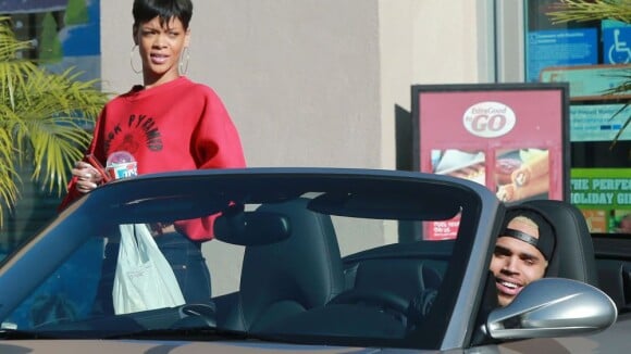 Rihanna et Chris Brown : Virée en amoureux et en Porsche à Los Angeles