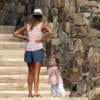 Jessica Alba passe le début de l'année 2013 avec sa petite famille à Cabo San Lucas au Mexique. Photo prise le 3 janvier 2013.