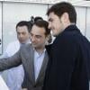 Iker Casillas et le maire de Móstoles lors d'une visite à l'hôpital universitaire, le 3 janvier 2013