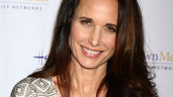 Andie MacDowell : Blessée, elle ne se défile pas !