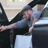 Chaz Bono, le fils de Cher, rentre chez lui après une journée de shopping à Beverly Hills, le 7 janvier 2013.