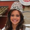 Marine Lorphelin, Miss France 2013, rayonnante, lors de son retour dans sa ville natale, Charnay-les-Mâcon en Bourgogne, le 19 décembre 2012