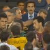 José Mourinho, le coach du Real Madrid, met un doigt dans l'oeil de Tito Vilanova, alors adjoint de Pep Guardiola au FC Barcelone, le 17 août 2011.