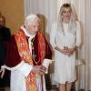 Le prince Albert II et la princesse Charlene de Monaco reçus par le pape Benoît XVI au Vatican, le samedi 12 janvier 2013.