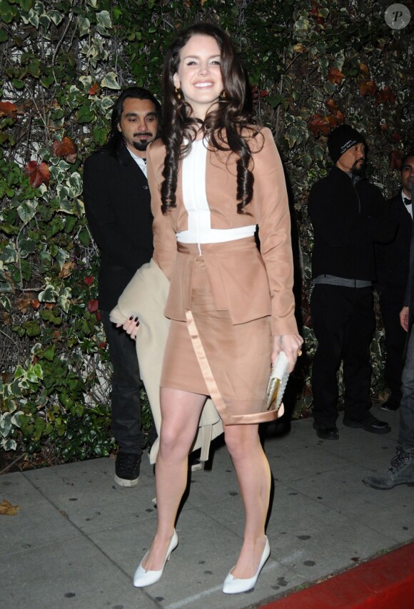 Lana Del Rey arrivant à la fête organisée par W Magazine à Chateau marmont le 11 janvier 2013.