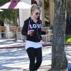 Britney Spears, de nouveau célibataire, se promène dans les rues de Los Angeles avec un café à la main le 14 janvier 2013.