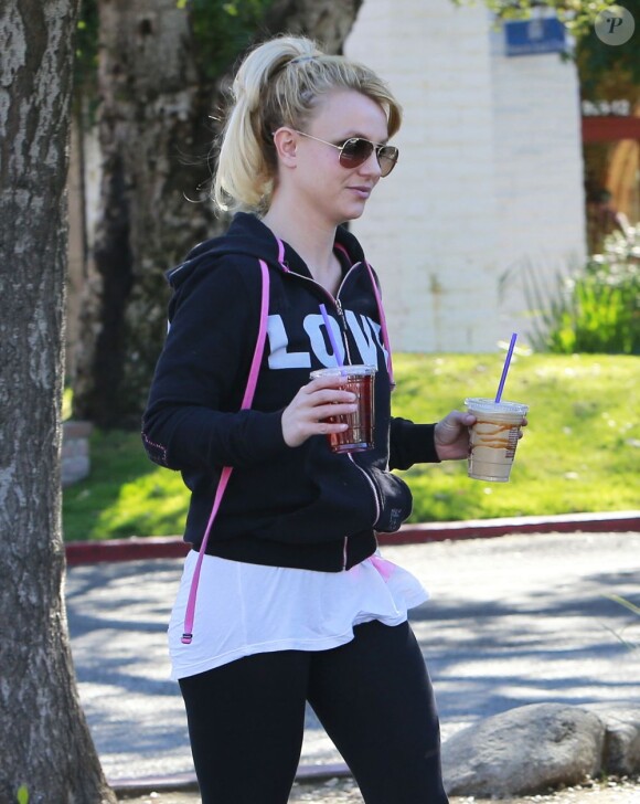 Britney Spears, de nouveau célibataire, se promène dans les rues de Los Angeles, le 14 janvier 2013.