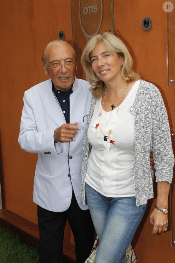 Jacques Séguéla et sa femme Sophie à Paris le 1er juin 2012. 
