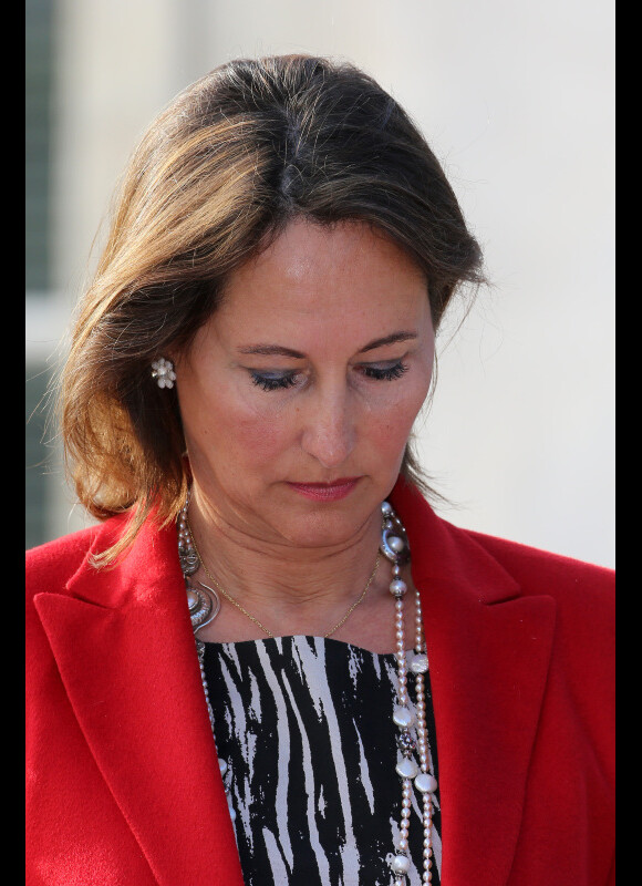 Ségolène Royal, annonce sa défaite lors du second tour des élections législatives à la Rochelle, le 17 juin 2012.