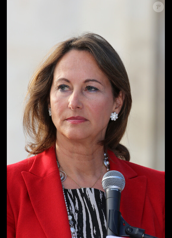 Ségolène Royal, annonce sa défaite au second tour des élections législatives à la Rochelle, le 17 juin 2012. Elle reste présidente de Poitou-Charentes. 