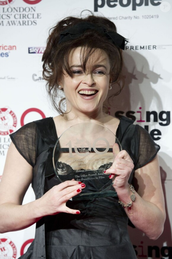 Helena Bonham-Carter ravie à la soirée London Critics Circle Film Awards à Londres, le 20 janvier 2013.