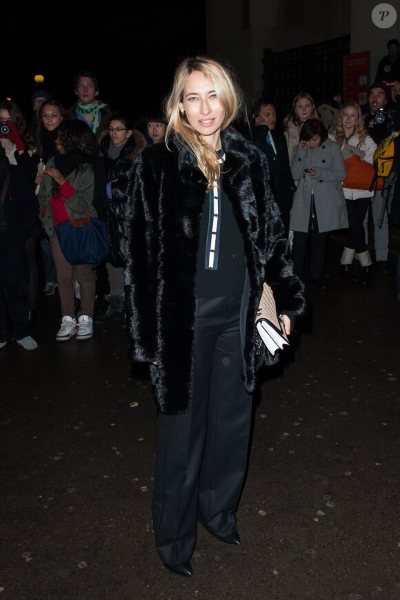 Alexandra Golovanoff arrive au Palais de Chaillot pour assister au défilé haute couture printemps-été 2013 de Giorgio Armani. Paris, le 22 janvier 2013.