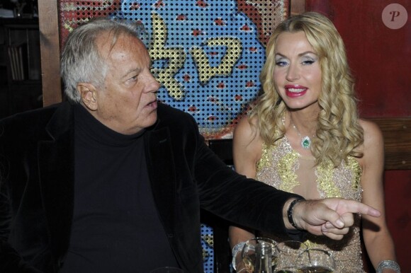 Massimo Gargia et Valeria Baldini au Buddha Bar à Paris, pour la soirée d'ouverture de la boutique de luxe Lady R Forrest, le 23 janvier 2013.