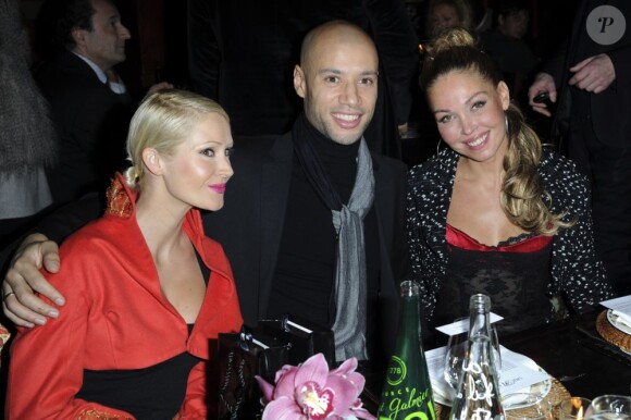 Tatiana et Xavier de Secret Story et la chanteuse Indra à la soirée d'ouverture de la boutique de luxe Lady R Forrest à Paris, le 23 janvier 2013.