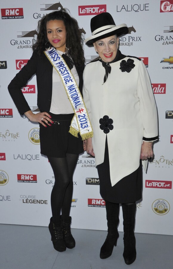 Auline Grac et Geneviève de Fontenay lors du 92e Grand Prix d'Amérique à l'hippodrome de Vincennes à Paris le 27 Janvier 2013.