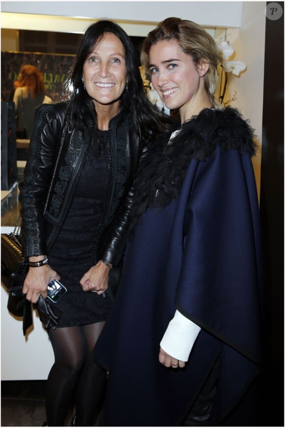 Exclusif - La propriétaire du Montaigne Market Lilianne Jossua et Vahina Gioccante assistent au cocktail de présentation de la collection Camouflage de Valentino. Paris, le 16 janvier 2013.