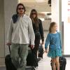 Christian Bale, son épouse Sandra Sibi Blazic et leur fille Emmeline arrivent à l'aéroport de Los Angeles, le 31 janvier 2013.