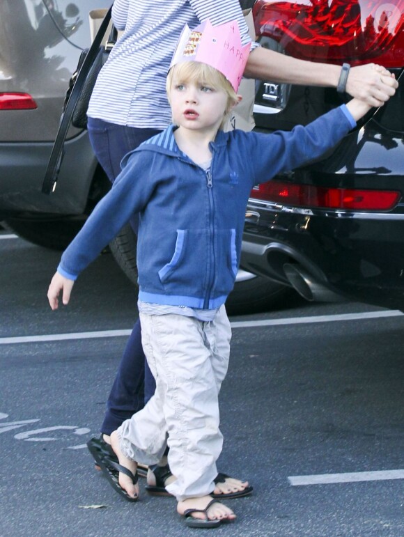 Naomi Watts et ses fils Alexander et Samuel à Los Angeles, le 31 janvier 2013.