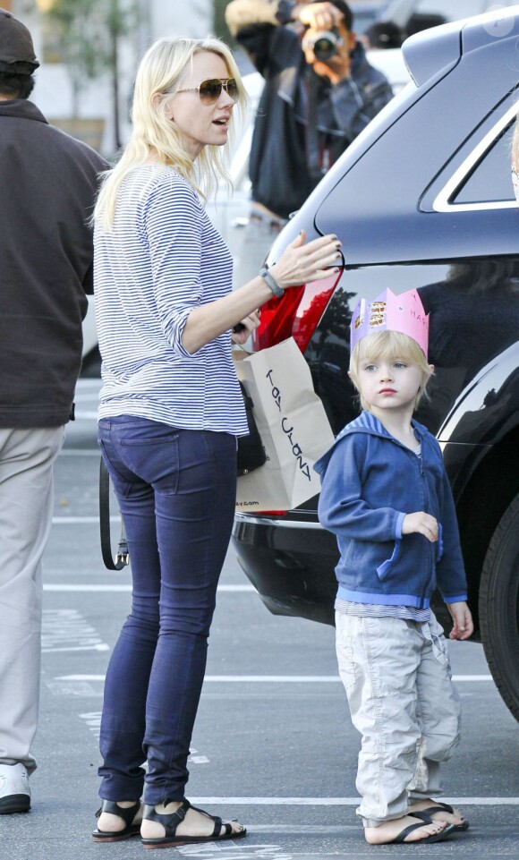 Naomi Watts a fêté l'anniversaire de son fils Samuel, à Los Angeles, le 31 janvier 2013.