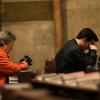 Mark Wahlberg prie dans le recueillement à la Cathédrale américaine de la Sainte Trinité à Paris, le 3 février 2013.