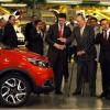Le roi Juan Carlos Ier d'Espagne en visite à l'usine Renault de Valladolid avec Carlos Ghosn le 5 février 2013.
