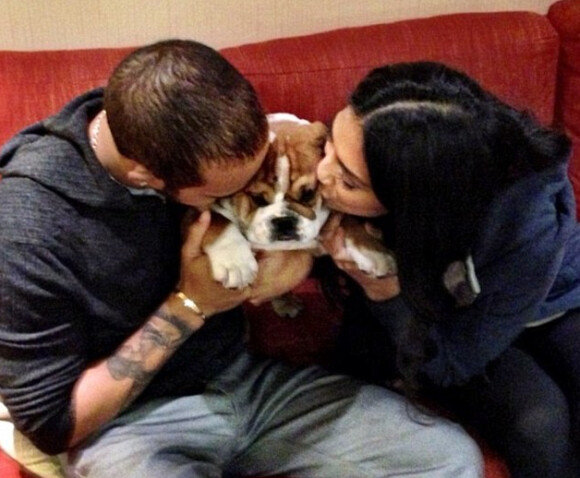 Lewis Hamilton a posté sur son compte des Twitter des photos de son chien Puppy Love.