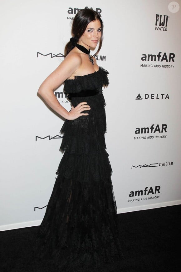 Julia Restoin-Roitfeld au gala de l'amfAR à New York, le 6 février 2013. La soirée avait pour but de réunir des fonds pour la recherche contre le sida.