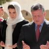 La reine Rania et le roi Abdullah II de Jordanie se sont recueillis le 7 février 2013 à la mémoire de feu le roi Hussein, pour le 14e anniversaire de sa mort, au cimetière royal d'Amman.