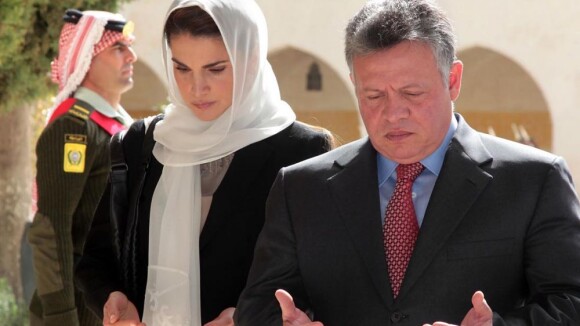 Rania et Abdullah de Jordanie : Recueillis pour les 14 ans de la mort d'Hussein