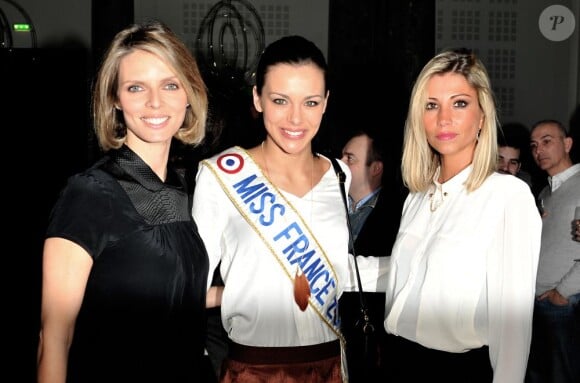 Sylvie Tellier, Marine Lorphelin et Alexandra Rosenfeld assistent à la soirée de lancement des nouveaux parfums de glace Magnum au Pavillon Cambon à Paris le 13 février 2013.