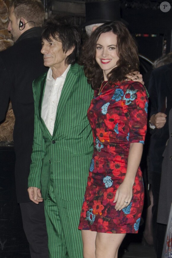 Ronnie Wood et sa femme Sally Humphreys le 27 novembre 2012 à Londres.