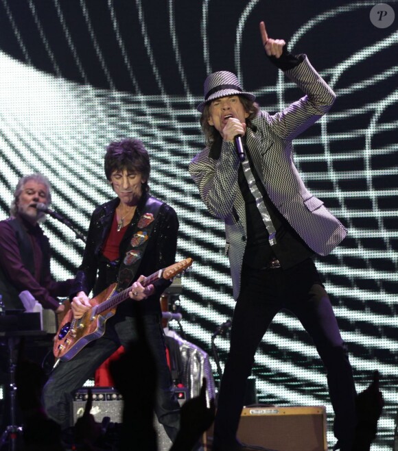 Ronnie Wood et Mick Jagger lors d'un concert de The Rolling Stones, le 25 novembre 2012 à Londres.