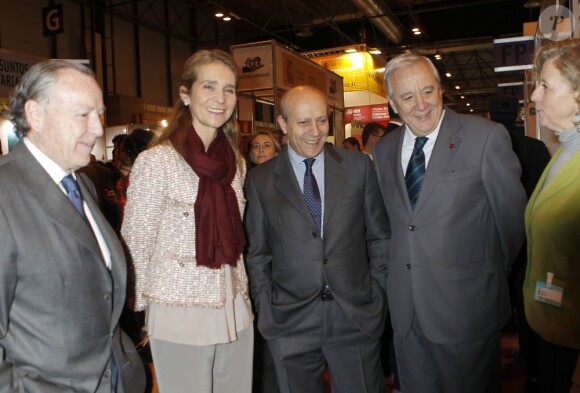 L'infante Elena d'Espagne lors de l'ouverture du 21e Salon international de l'Etudiant de Madrid (AULA), le 13 février 2013