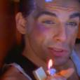 1992, Ben Stiller parodie John McClane dans Die Hard : Die Hungry.