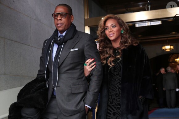 Jay-Z et Beyoncé Knowles pour la cérémonie officialisant le second mandat de Barack Obama, le 21 janvier 2013 à Washington.