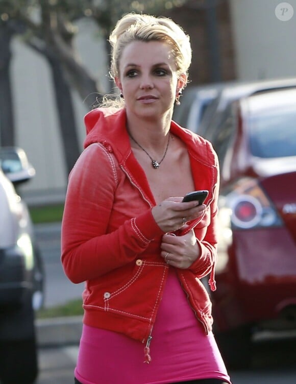 Britney Spears, resplendissante, à Westlake (Californie), le 15 février 2013.
