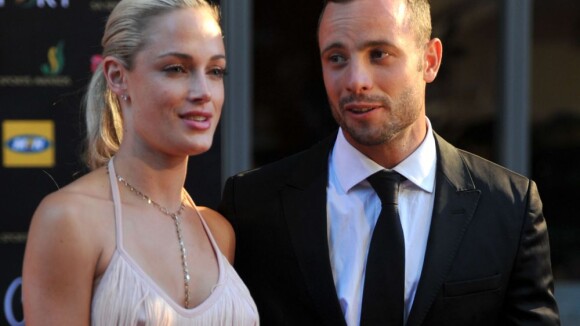 Oscar Pistorius : Une batte de cricket ensanglantée, la tête de Reeva 'écrasée'