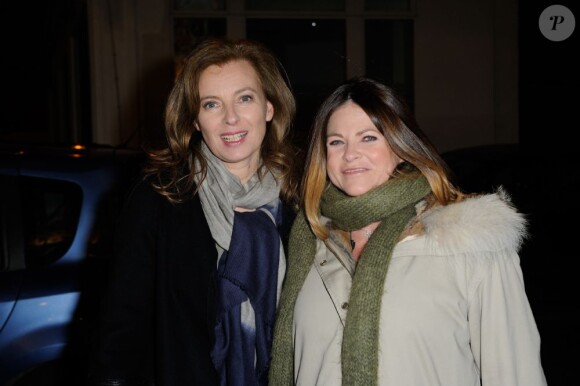 Valérie Trierweiler et Charlotte Valandrey aux 20 ans de Solidarité Sida à Paris, le 19 février 2013.