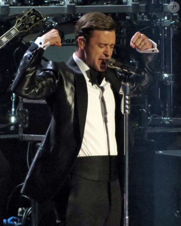 Justin Timberlake sur la scène des Brit Awards 2013 à Londres, le 20 février 2013.