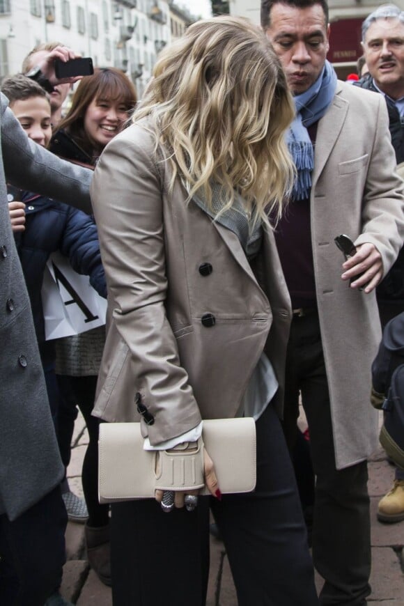 Fergie en plein shopping à Milan (Italie), le samedi 23 février 2013.