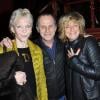 Charles Berling entouré de Tonie Marshall et Danièle Thompson pour la 200e d'"Inconnu à cette adresse" au Théâtre Antoine à Paris, le 25 février 2013.