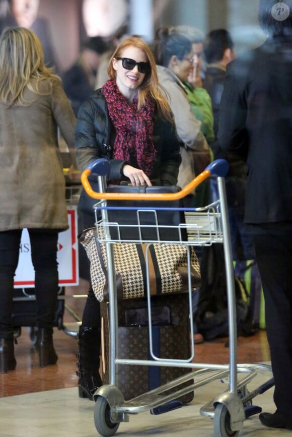 Exclusif - Jessica Chastain arrive a l'aéroport de Roissy-Charles-de-Gaulle. Le 2 mars 2013.