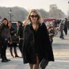 Alexandra Golovanoff arrive à l'Espace Éphémère du jardin des Tuileries pour assister au défilé Chloé. Paris, le 3 mars 2013.