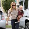 Hilary Duff, amincie, emmène son fils Luca à l'école à Sherman Oaks, le 6 mars 2013.