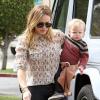 Hilary Duff emmène son jeune fils Luca à l'école à Sherman Oaks, le 6 mars 2013.