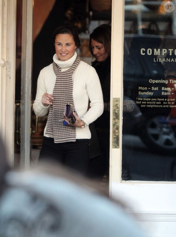 Pippa Middleton, pause gourmande au restaurant Comptoir Libanais. A Londres, le 5 mars 2013.