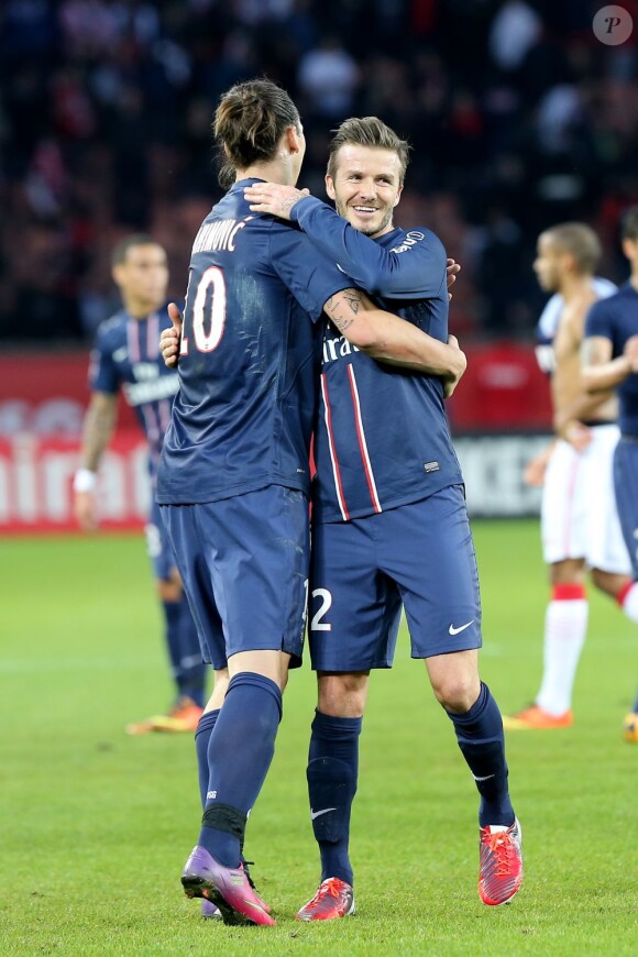 Zlatan Ibrahimovic et David Beckham lors de PSG-Nancy (2-1) au Parc des Princes a Paris le 9 mars 2013.