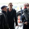 Exclu : Brad Pitt à Roissy dimanche 10 mars 2013, prend l'avion pour Los Angeles.
