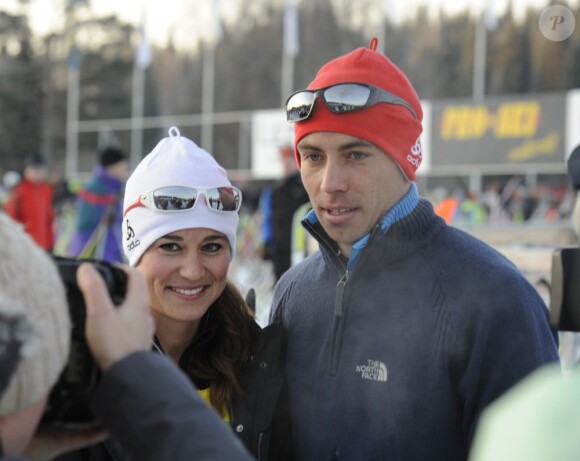 James Middleton et Pippa Middleton après la ligne d'arrivée de la Vasaloppet, légendaire et plus longue course de ski de fond (90 km), qu'elle a disputée le 4 mars 2012 en Suède. Elle a fini 412e sur 1734 femmes, en 7h13mn36.
